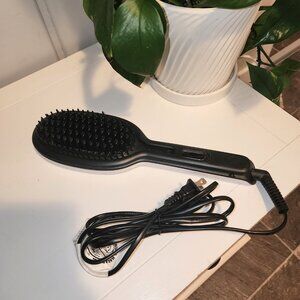 InStyler Model 00620 Glossie Ceramic Styling Heat Brush Straightener Flat Iron